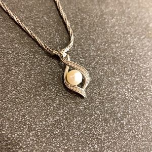 Pearl Pendant Necklace